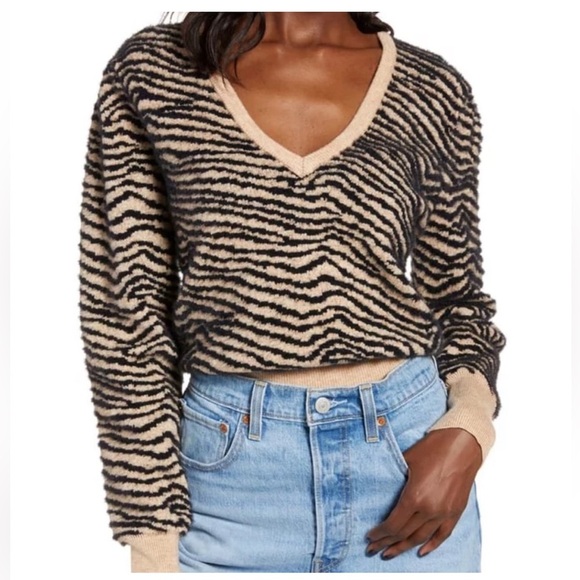Astr the Label Tan and Black Zebra Print Fuzzy Cozy Sweater XS - Picture 1 of 6